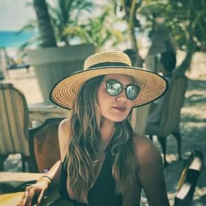 Meet your Posher, Dasha
